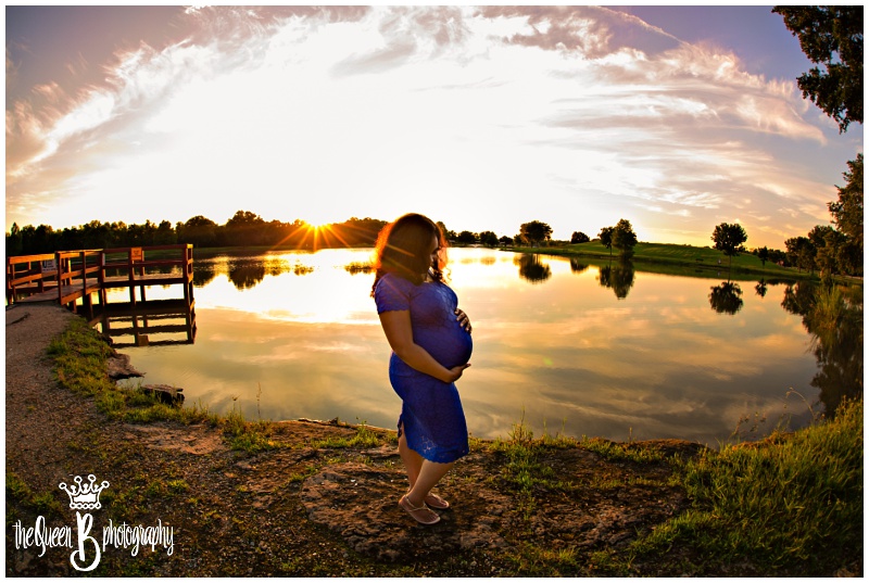unique maternity photo session at sunset by the lake
