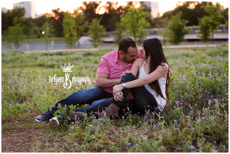 loving couple in Houston park at sunset